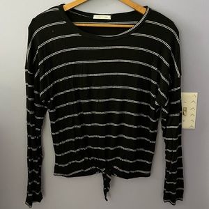 🦋Striped long sleeve tee🦋